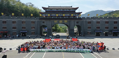 天堂寨团建,尖峰团建,罗田团建.png