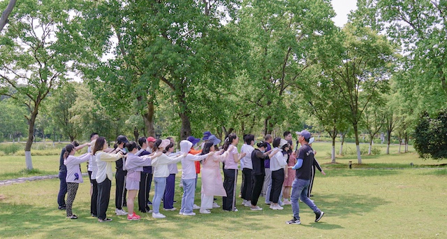 1743688942644443.jpg 户外拓展,拓展培训,拓展训练,武汉拓展,团建,拓展项目.jpg