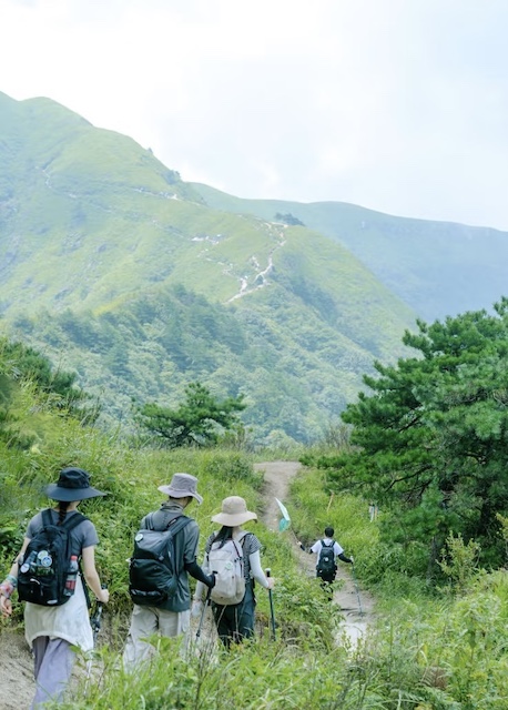 武汉团建,徒步,武功山,拓展.JPG