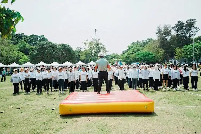 1764663653177559.jpg 武汉团建,武汉欣航团建,拓展培训,拓展活动,武汉拓展活动.jpg