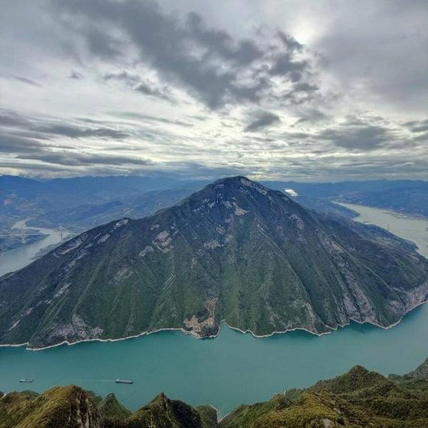 三峡之巅
