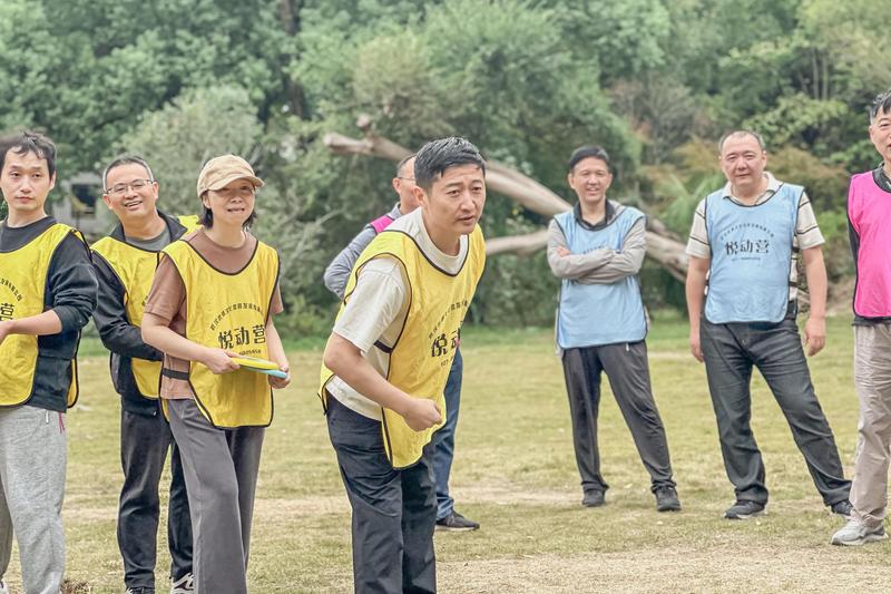 武汉团建 飞盘集体合影