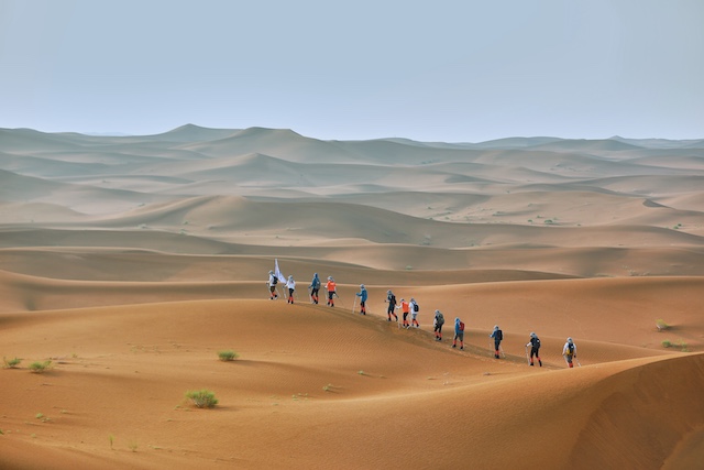 1773044000925208.jpg 武汉沙漠徒步、武汉企业团建、武汉户外拓展、武汉腾格里沙漠团建.jpg