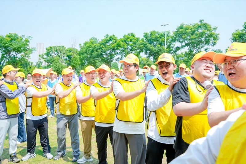 武汉企业团建合影
