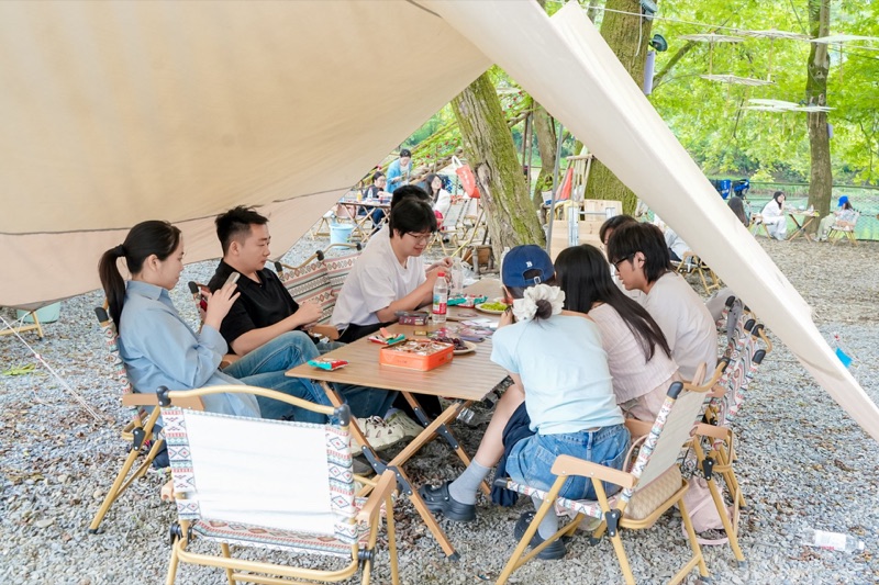 武汉一日团建露营桌游