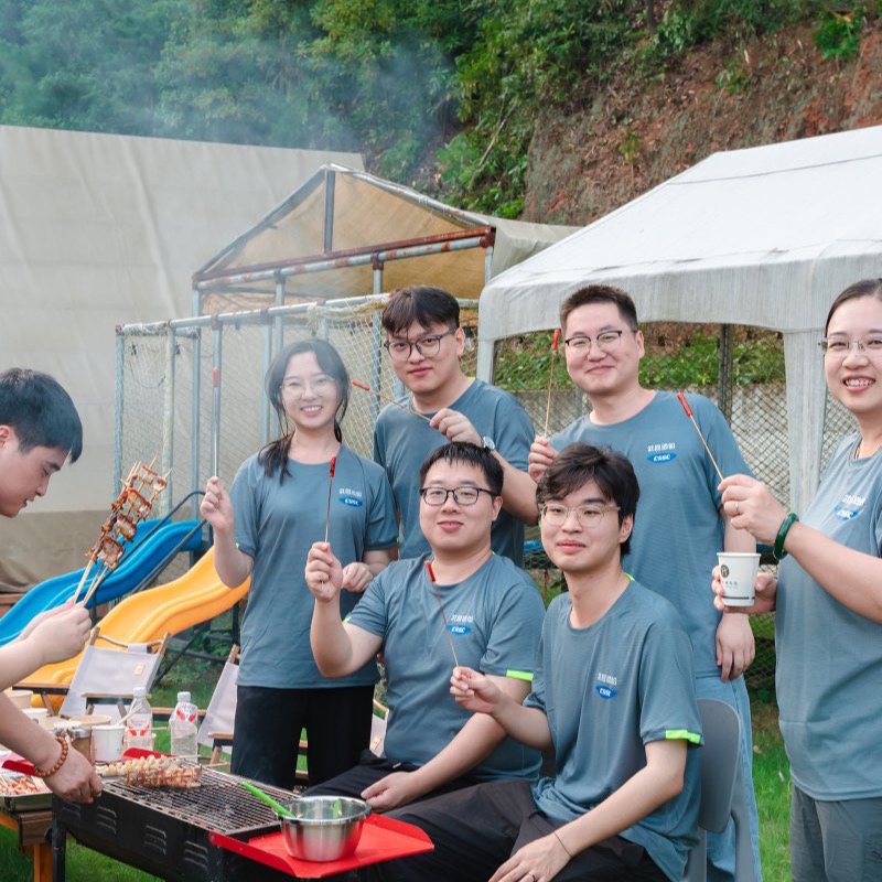 武船团队合影 龙凤山团建活动